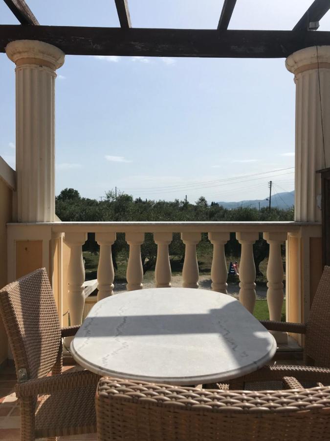 L'Eremo Luxury Apartments Рода Екстериор снимка